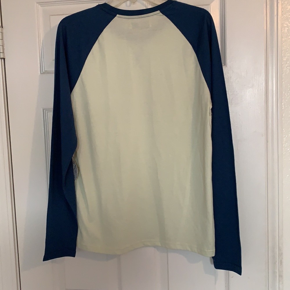 Shirt - Picture 6 of 6